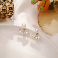 TIA-EARRING
