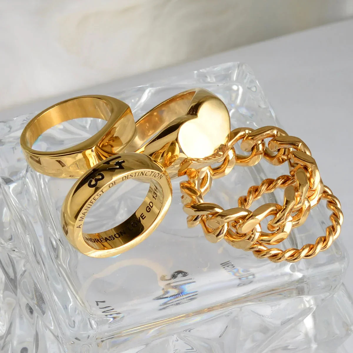 VICTORIA-RING