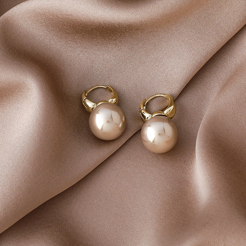 PEARL-EARRING