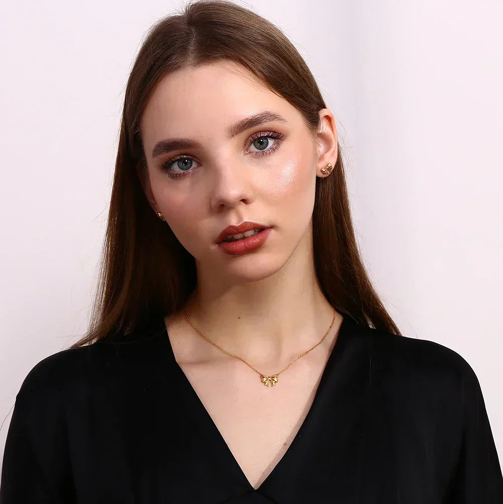 VIOLET-NECKLACE