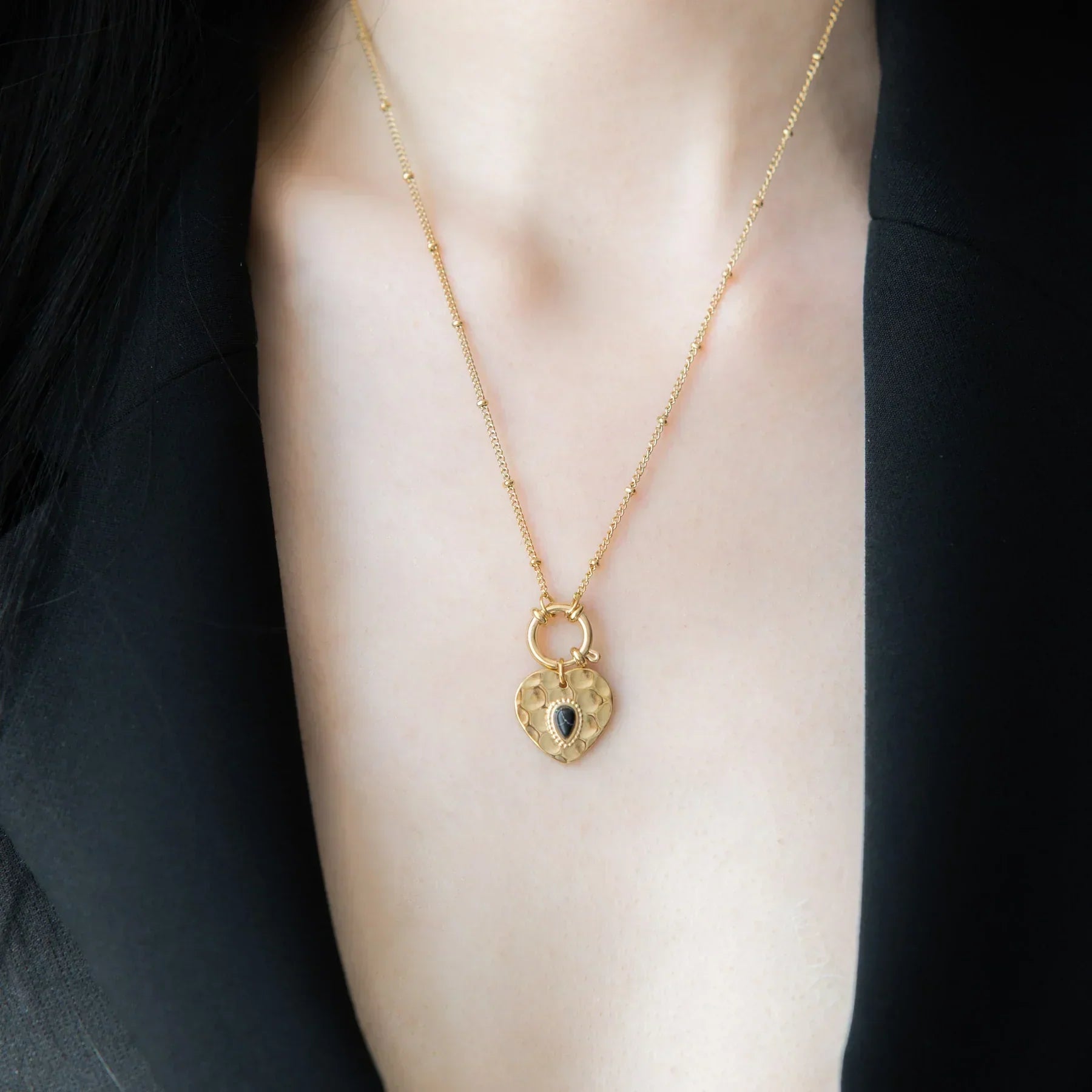 AVA-NECKLACE
